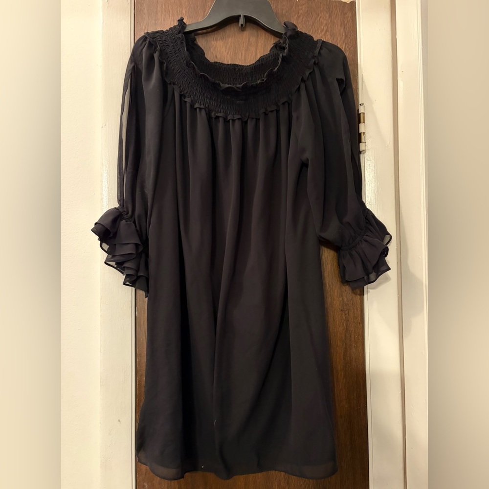 Cynthia Steffe black ruffle long sleeve mini dress. Size 10 NWT